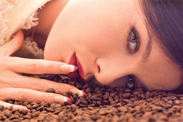 The-nature's-co-coffee-face-scrub-review-coffee-for-skin