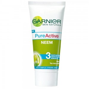 Enjoying-clear-skin-skin-with-Garnier-pure-active-neem-face-wash