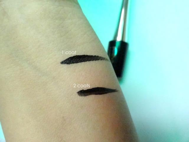 Coloressence Supreme Eyeliner in shade black swatches