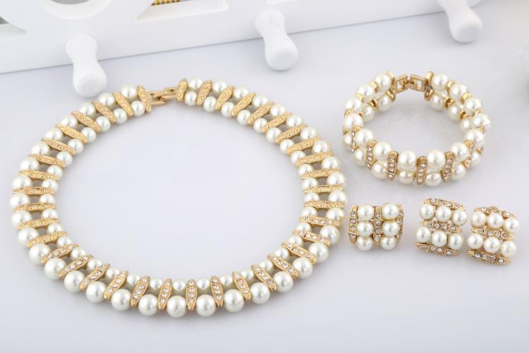 classic pearl jewellery set