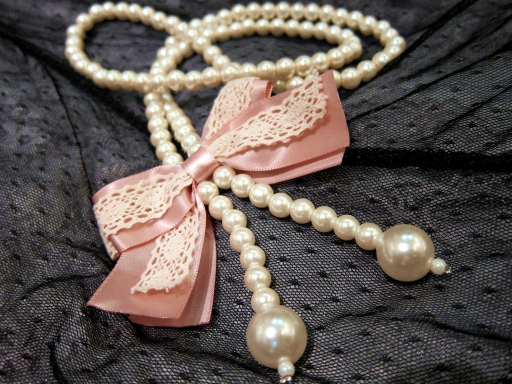 pearl jewellery is in trend
