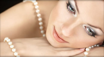 pearl jewellery is in trend, flatters complexion